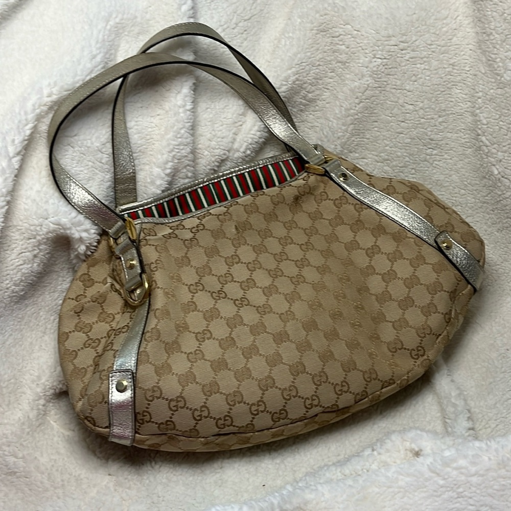 Authentic Gucci, GG canvas and leather shoulder tote comes with COA